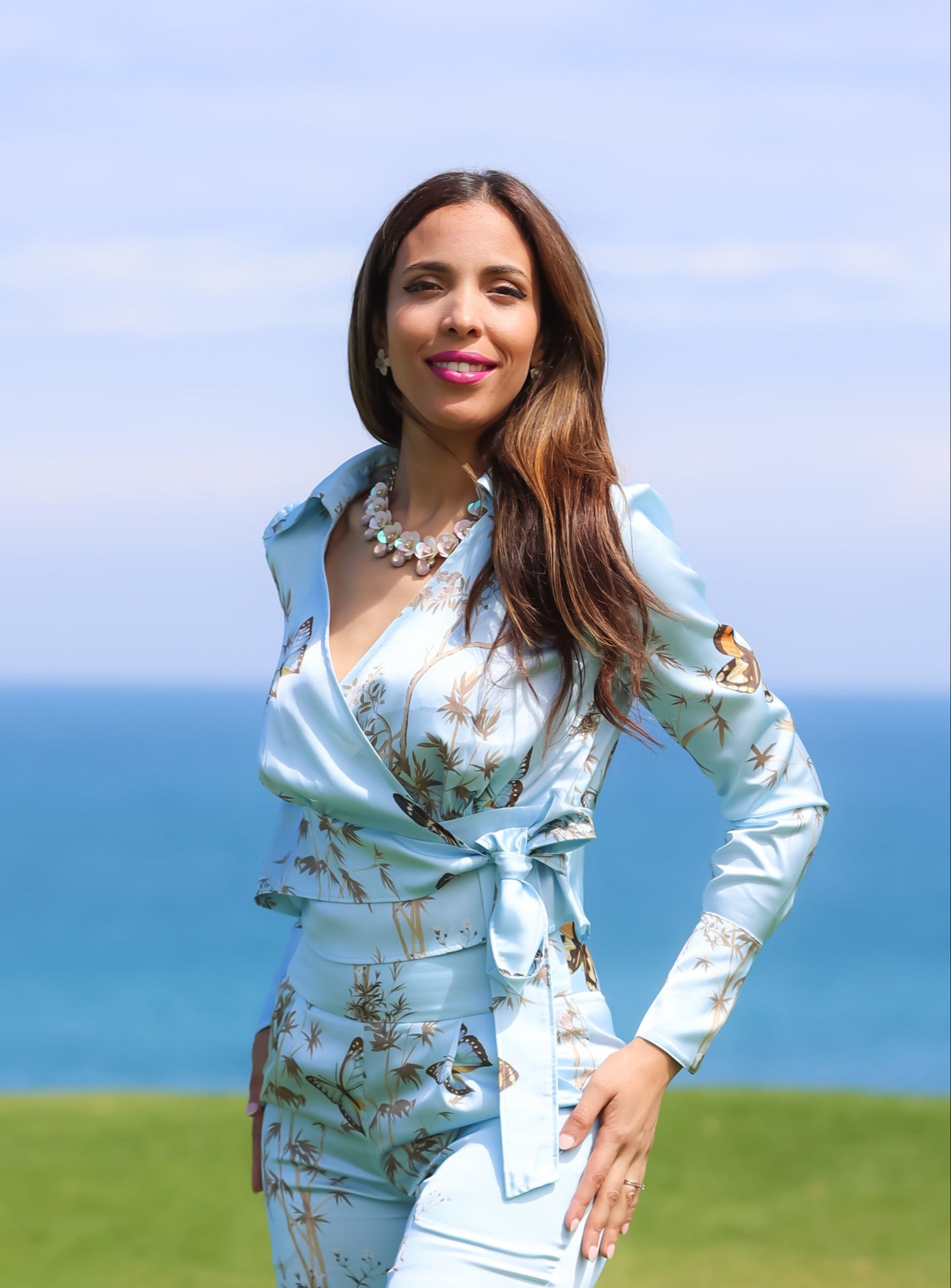 Papillon au ciel - Satin Print Blouse- Sky blue